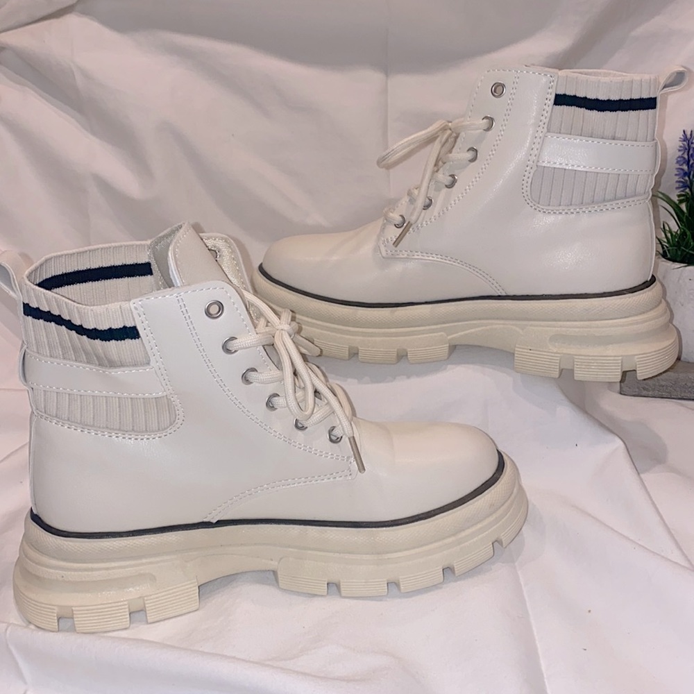 Pretty Little Things chunky boot